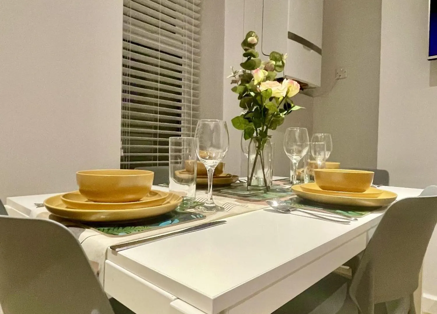 펜션 Cosy House Accommodation 첼튼엄 영국