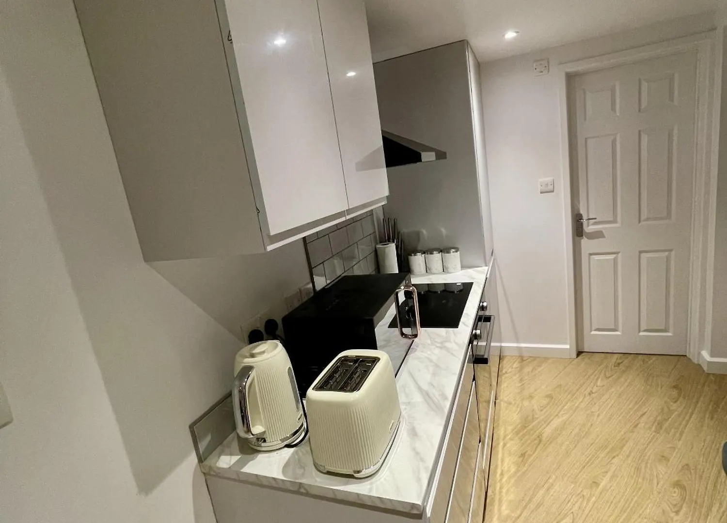 Cosy House Accommodation 첼튼엄 영국